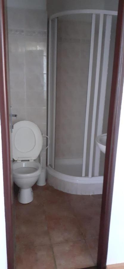 Hotel Kratochviluv Mlyn à Cervena Lhota  Extérieur photo